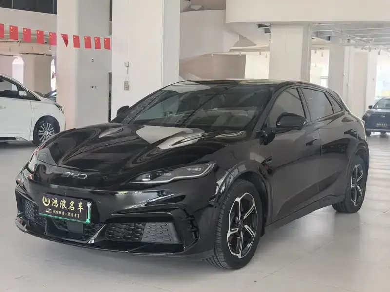 2025 BYD Seal 06 GT с пробегом 9 000 км
