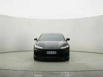 2025 BYD Seal 06 GT с пробегом 25 000 км