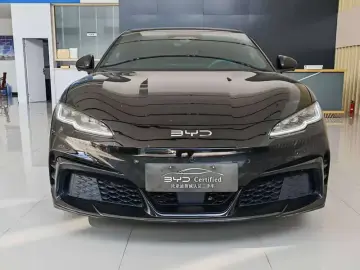 2025 BYD Seal 06 GT с пробегом 27 300 км