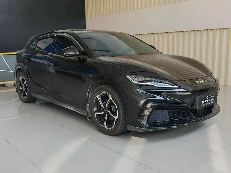 2025 BYD Seal 06 GT с пробегом 27 300 км
