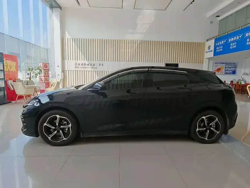 2025 BYD Seal 06 GT с пробегом 27 300 км