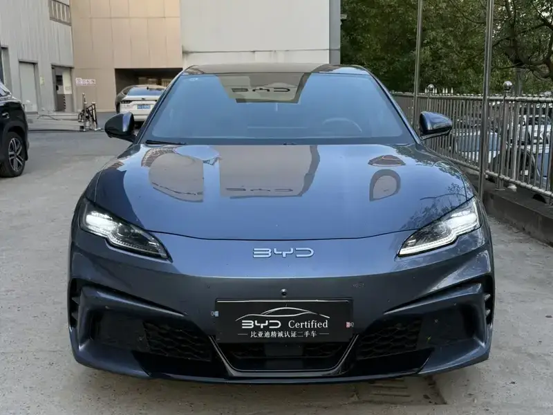 2025 BYD Seal 06 GT с пробегом 40 700 км