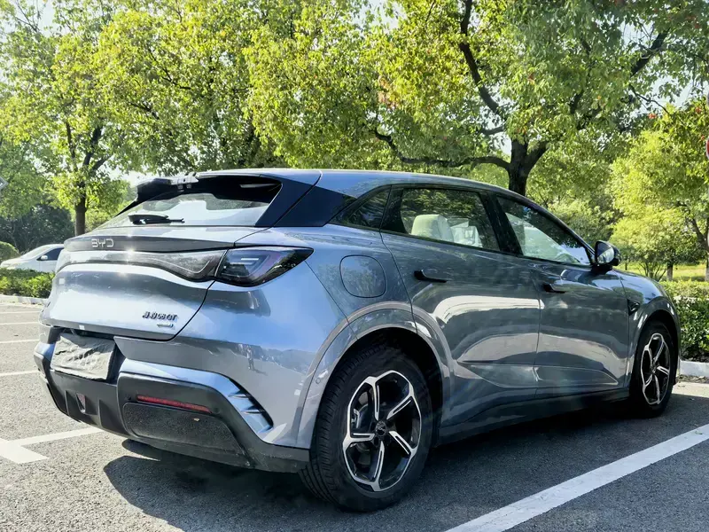 2025 BYD Seal 06 GT с пробегом 4 900 км