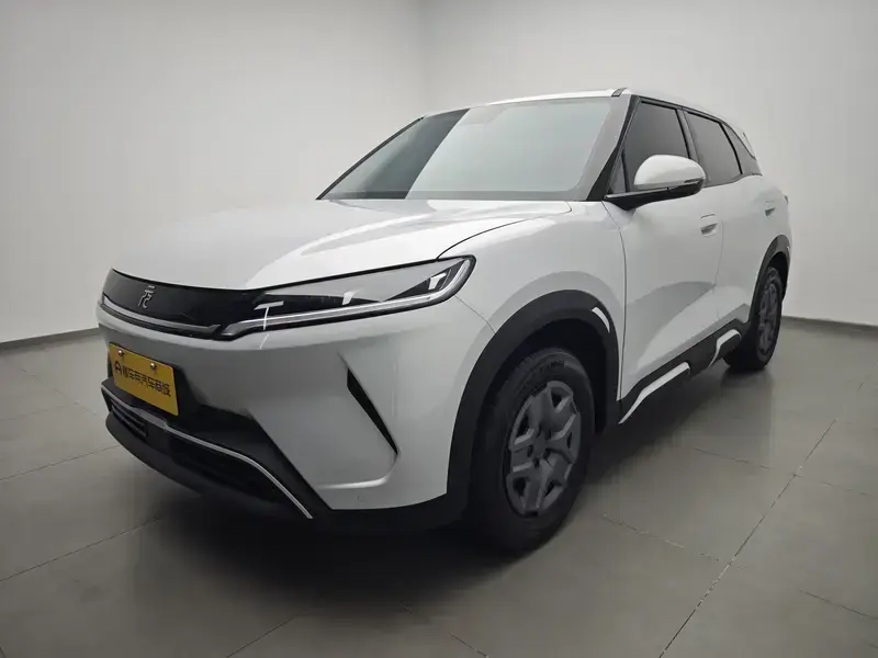 2025 BYD Yuan Up с пробегом 15 900 км