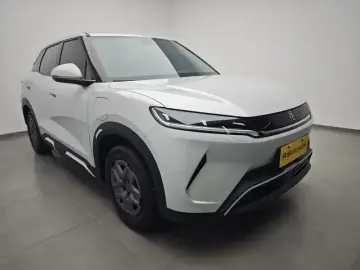 2025 BYD Yuan Up с пробегом 15 900 км