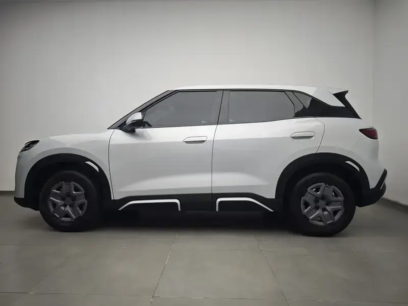2025 BYD Yuan Up с пробегом 15 900 км