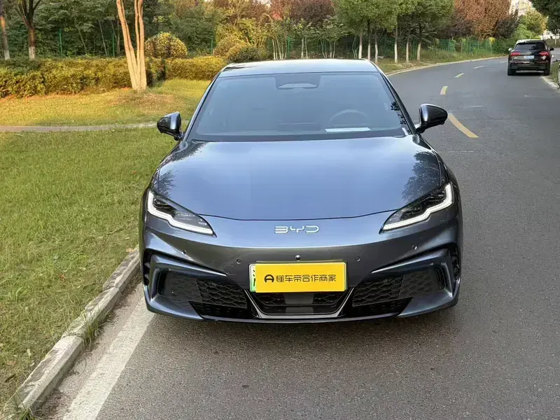 2025 BYD Seal 06 GT с пробегом 85 000 км