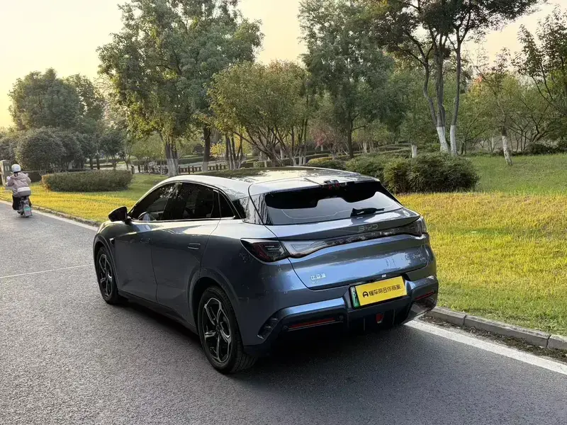 2025 BYD Seal 06 GT с пробегом 85 000 км