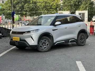 2025 BYD Yuan Up с пробегом 50 000 км
