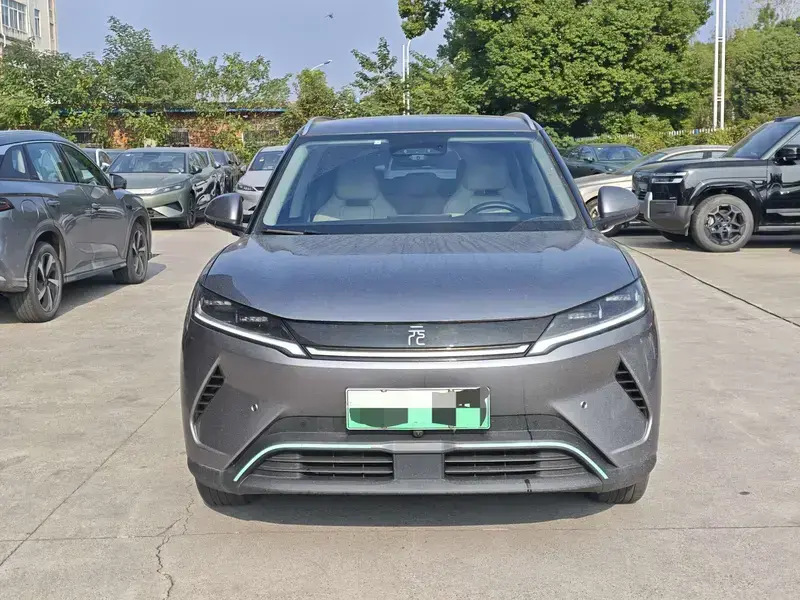 2025 BYD Yuan Up с пробегом 10 000 км