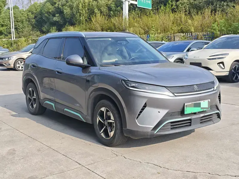 2025 BYD Yuan Up с пробегом 10 000 км