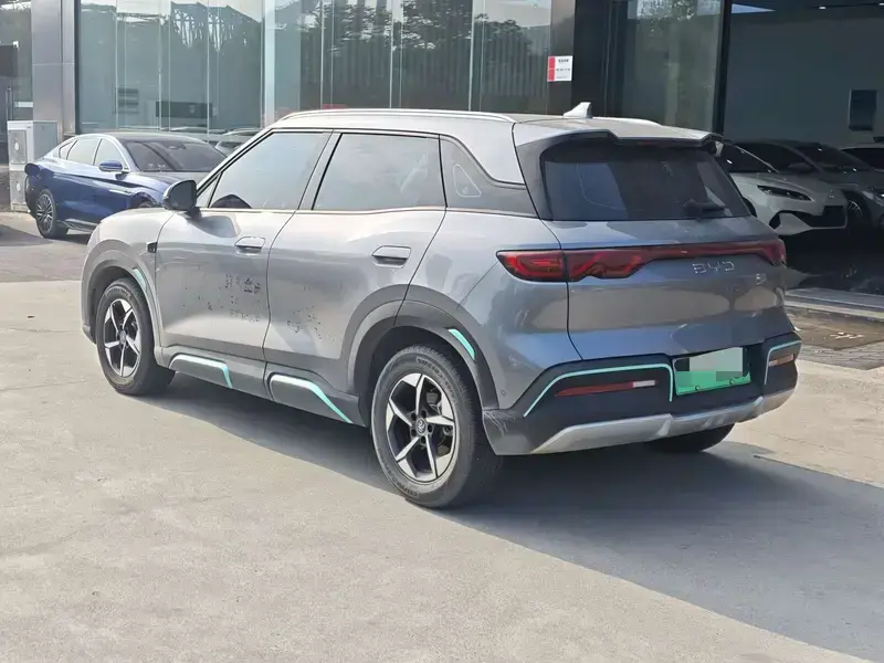 2025 BYD Yuan Up с пробегом 10 000 км
