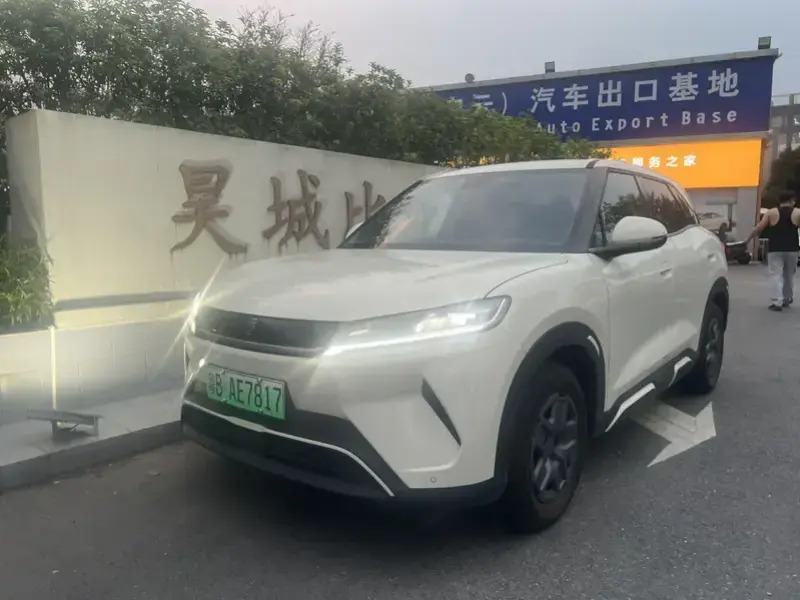 2025 BYD Yuan Up с пробегом 9 500 км
