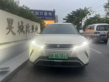 2025 BYD Yuan Up с пробегом 9 500 км