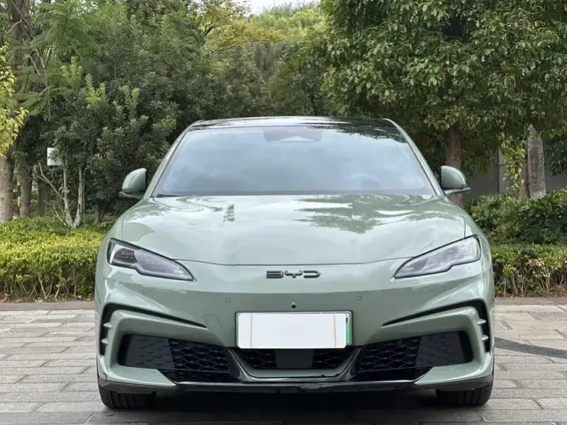 2025 BYD Seal 06 GT с пробегом 51 000 км