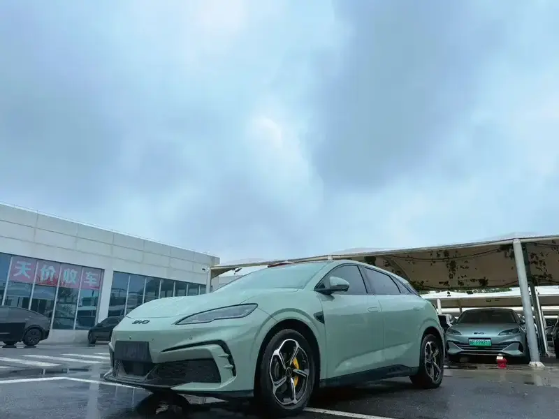2025 BYD Seal 06 GT с пробегом 35 000 км