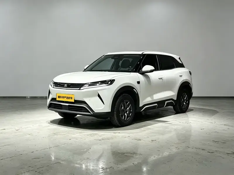 2025 BYD Yuan Up с пробегом 3 400 км