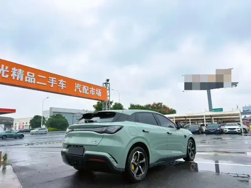 2025 BYD Seal 06 GT с пробегом 35 000 км