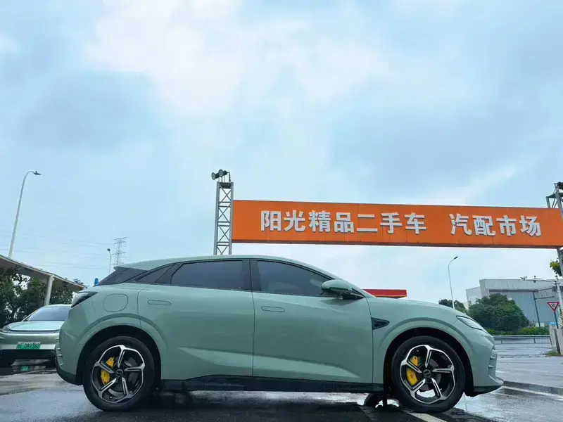 2025 BYD Seal 06 GT с пробегом 35 000 км