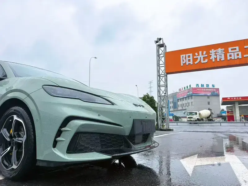 2025 BYD Seal 06 GT с пробегом 35 000 км