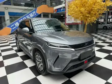 2025 BYD Yuan Up с пробегом 11 000 км