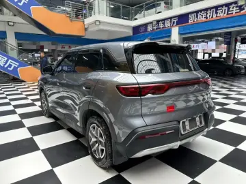 2025 BYD Yuan Up с пробегом 11 000 км