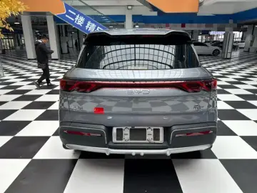 2025 BYD Yuan Up с пробегом 11 000 км