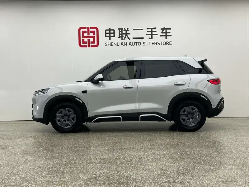 2025 BYD Yuan Up с пробегом 7 400 км