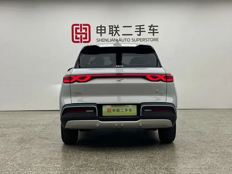 2025 BYD Yuan Up с пробегом 7 400 км