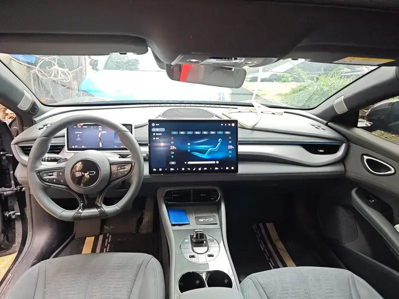 2025 BYD Seal 06 GT с пробегом 16 200 км