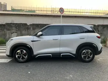2024 BYD Yuan Up с пробегом 20 000 км
