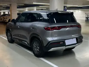2025 BYD Yuan Up с пробегом 5 000 км