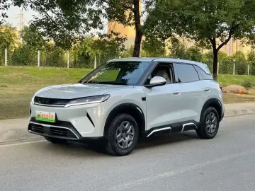 2025 BYD Yuan Up с пробегом 18 000 км