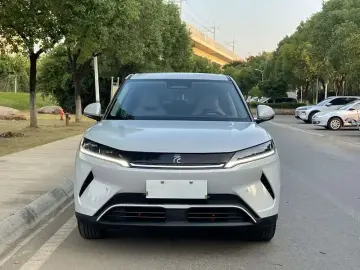 2025 BYD Yuan Up с пробегом 18 000 км