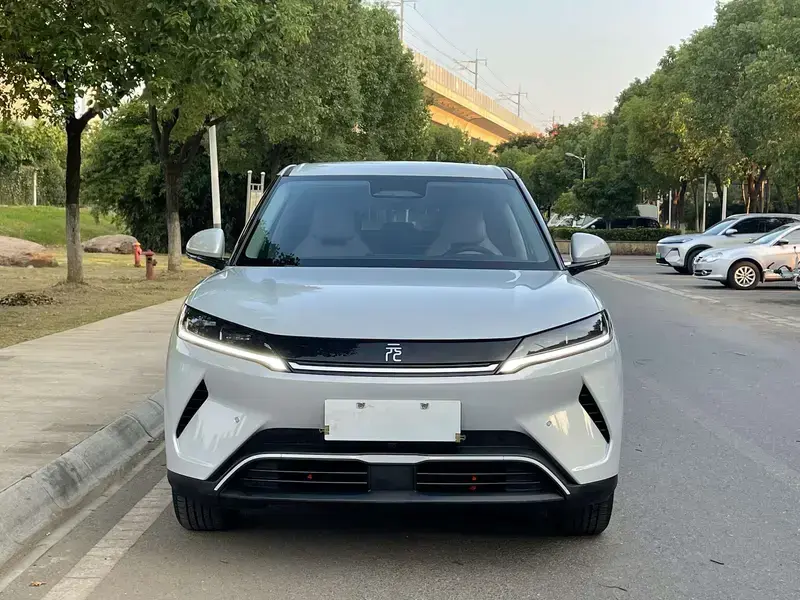 2025 BYD Yuan Up с пробегом 18 000 км