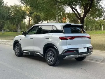 2025 BYD Yuan Up с пробегом 18 000 км
