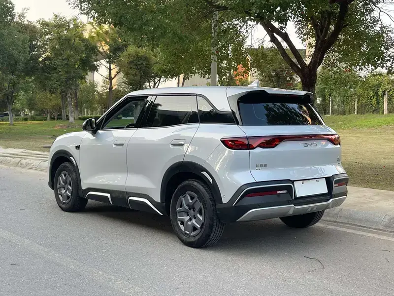 2025 BYD Yuan Up с пробегом 18 000 км