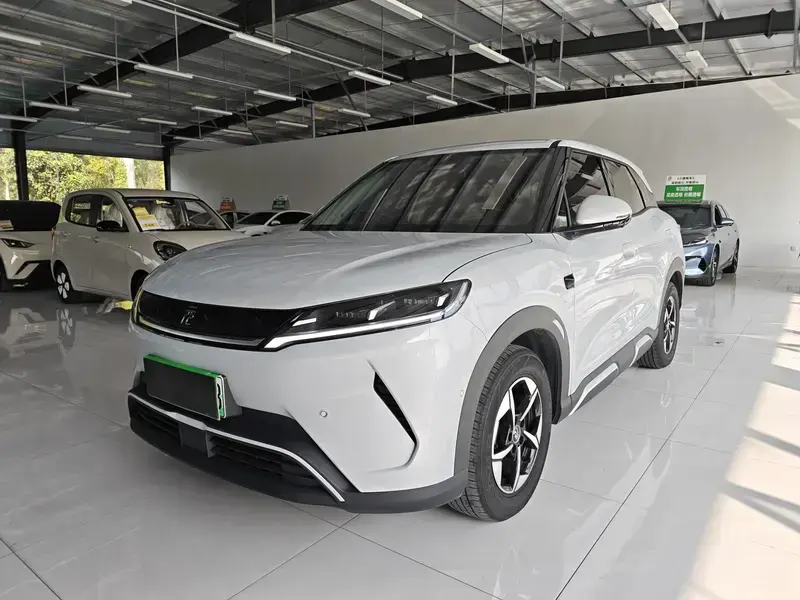 2025 BYD Yuan Up с пробегом 15 000 км