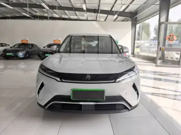 2025 BYD Yuan Up с пробегом 15 000 км
