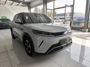 2025 BYD Yuan Up с пробегом 15 000 км