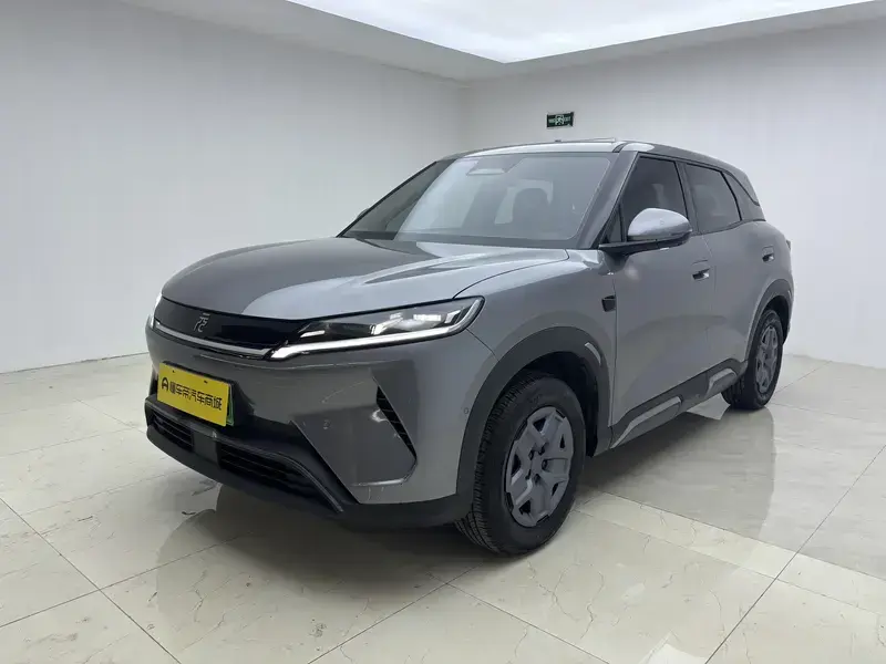 2025 BYD Yuan Up с пробегом 5 400 км