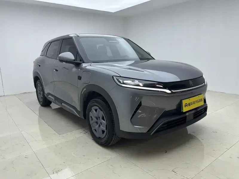 2025 BYD Yuan Up с пробегом 5 400 км