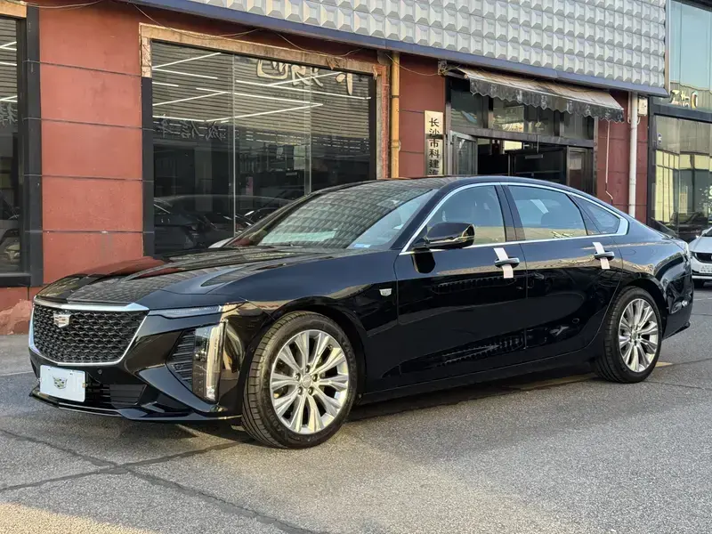 2023 Cadillac CT6 с пробегом 4 000 км