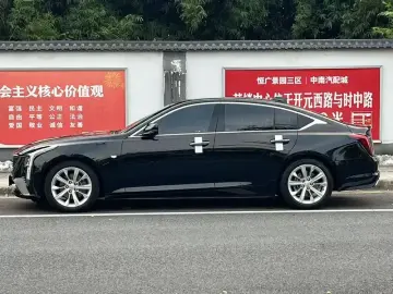 2025 Cadillac CT5 с пробегом 28 000 км