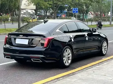 2025 Cadillac CT5 с пробегом 28 000 км