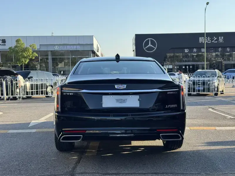 2023 Cadillac CT6 с пробегом 4 000 км