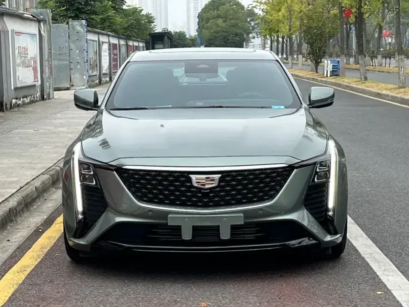 2024 Cadillac CT5 с пробегом 28 000 км