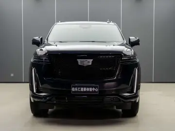 2024 Cadillac Escalade с пробегом 8 700 км