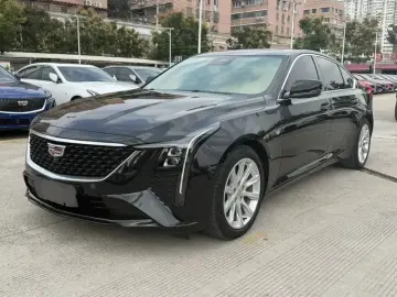 2024 Cadillac CT5 с пробегом 22 000 км