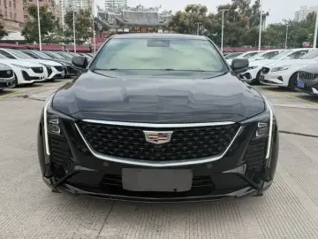 2024 Cadillac CT5 с пробегом 22 000 км